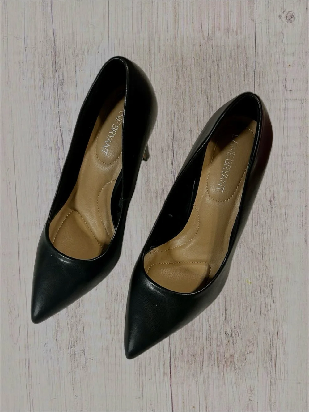 Lane Bryant Classic Black Pointed Toe Pumps. Size 8 W